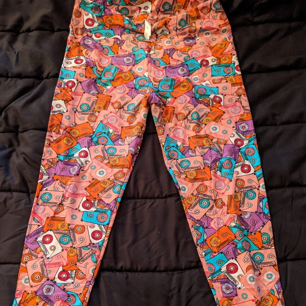TC NWOT HTF LuLaRoe leggings cassette tapes